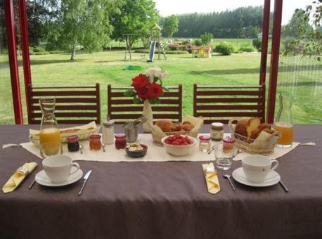 Au Jardin Fleuri Villa Vauxaillon Kültér fotó