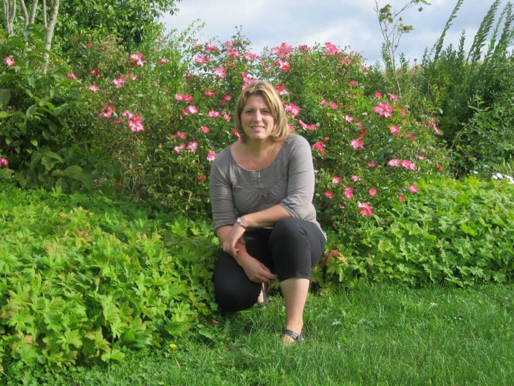 Au Jardin Fleuri Villa Vauxaillon Kültér fotó